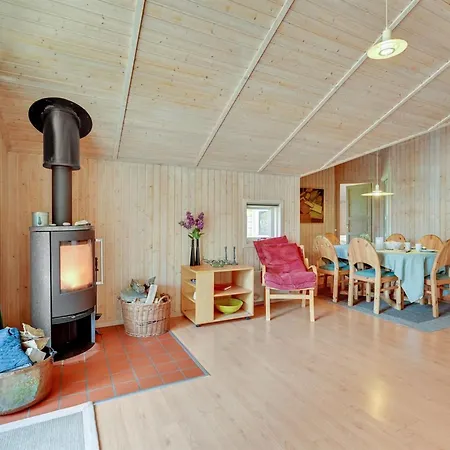 Сasa de vacaciones Landuin - 230m From The Sea By Interhome *