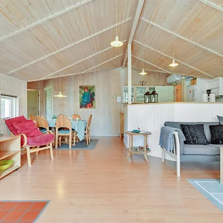 Сasa de vacaciones Landuin - 230m From The Sea By Interhome *